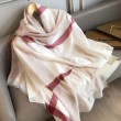 Pari all'originale replica Sciarpa Burberry classica in cashmere con motivo tartan e ricamo cavallo 100 x 200